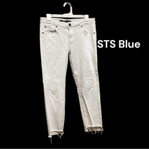 STS BLUE TAYLOR TOMBOY WHITE CUTOFF CAPRIS SIZE 28 WITH 23” INSEAM GENTLY WORN